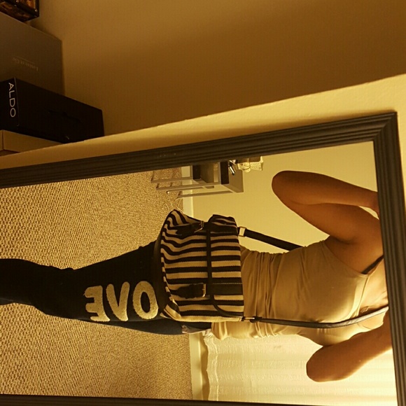 🚫*SOLD*Cross body bag - Picture 4 of 4