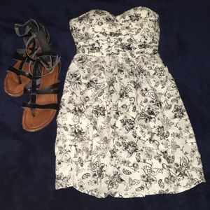 O'Neill Black and White Floral Mid-Thigh Dress