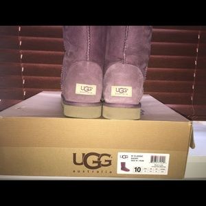 Mid length Purple Uggs