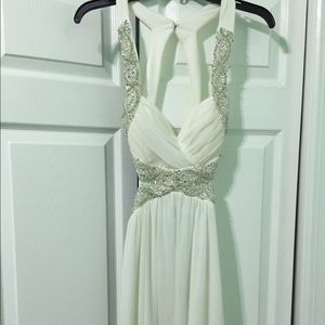 SALE!!! BEAUTIFUL BACKLESS WHITE PROM DRESS NEW!!!