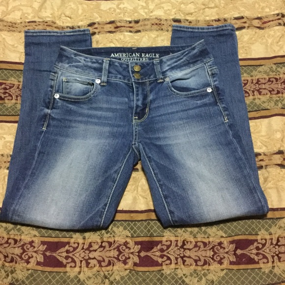 American Eagle Artist Crop Jeans