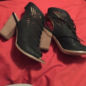 Chunky heel lace up cut out booties