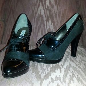 Steve Madden Patent Leather/Fabric Oxford Pumps