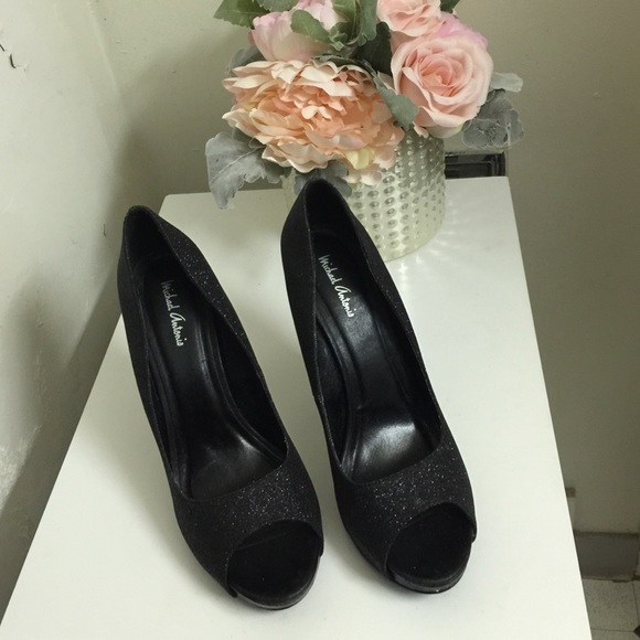 Black heel