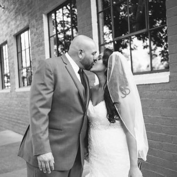 Meet your Posher, Lizette - Picture 2 of 4