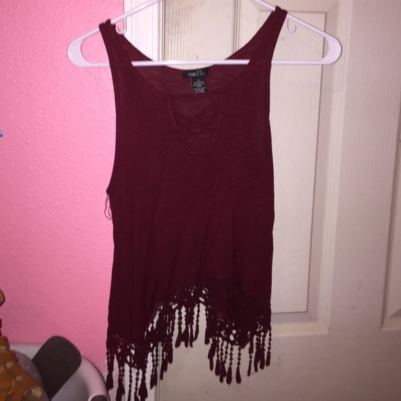 Maroon tank