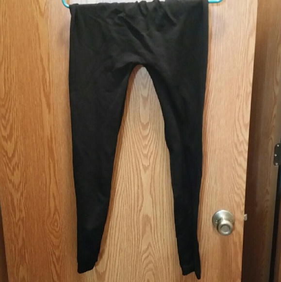 Soft black leggings