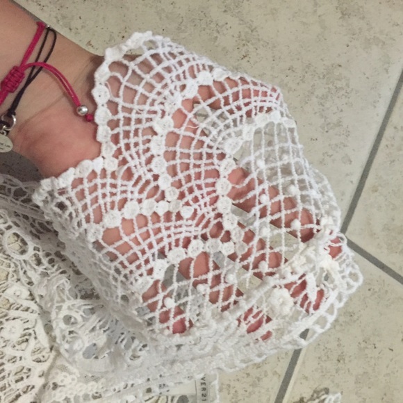 F21 Top - Picture 3 of 4