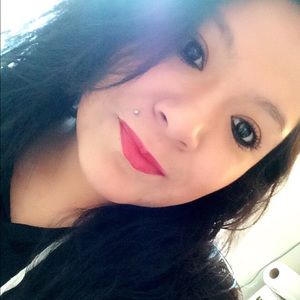 Meet your Posher, Tania