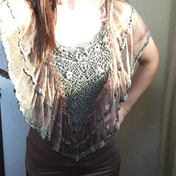 BKE Flutter Sleeve Shirt