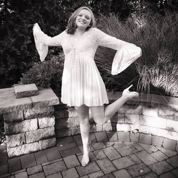 Meet your Posher, Kayla - Picture 1 of 1