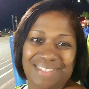 Meet your Posher, Nora