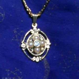 ⭐Vintage 1980s Avon Necklace