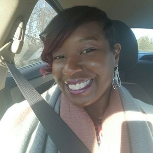 Meet your Posher, Joy