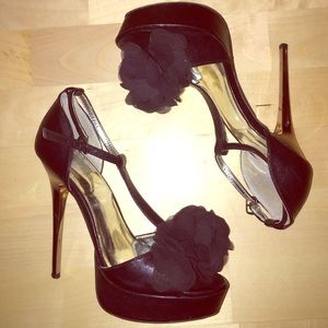 SOLD New black platform peep toe bow heels
