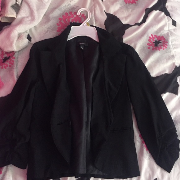 Short black blazer