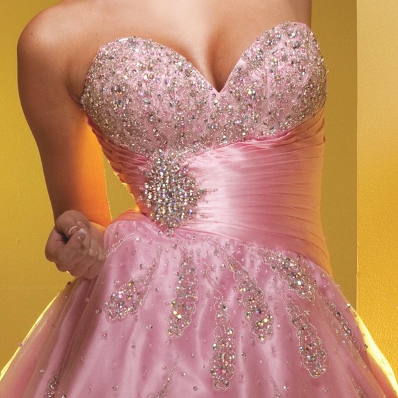 Prom dres - Picture 3 of 4