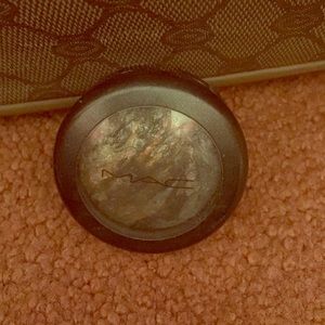 Mac Clarity mineralize Eyeshadow