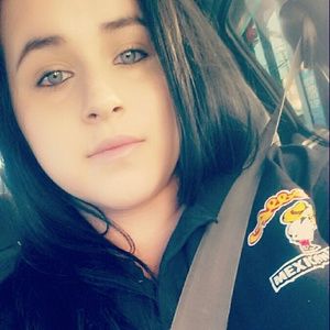 Meet your Posher, Mayra