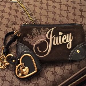 Juicy Wristlet
