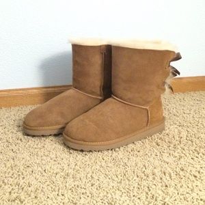 ON HOLD---NEW UGG BAILEY BOW -make offer?-