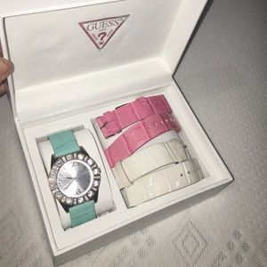 Guess watch with changeable straps