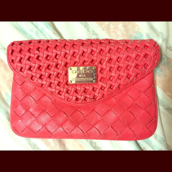 BEBE ENVELOPE CLUTCH