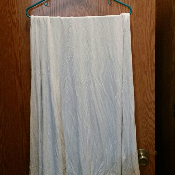 White maxi skirt