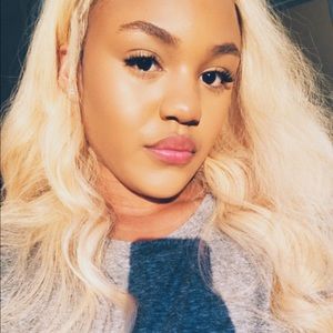 Meet your Posher, Zoe