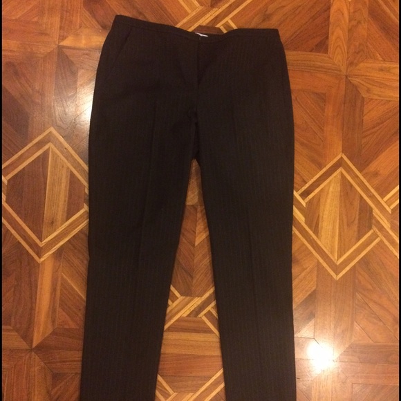 Tahari work pants size 6;thin grey vertical lines.