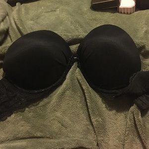 VS STRAPLESS LACE BRA