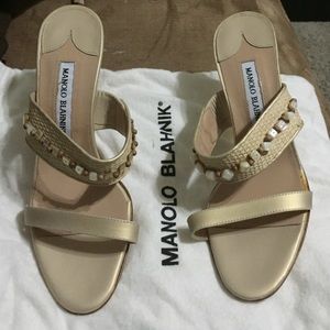 Cute new sandals with heels..neutral color!