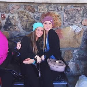 Meet your Posher, Katelyn