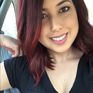 Meet your Posher, April