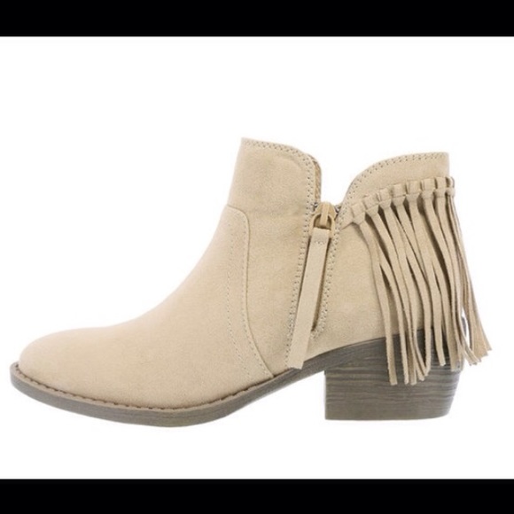 American Eagle boho ankle boots with fringe