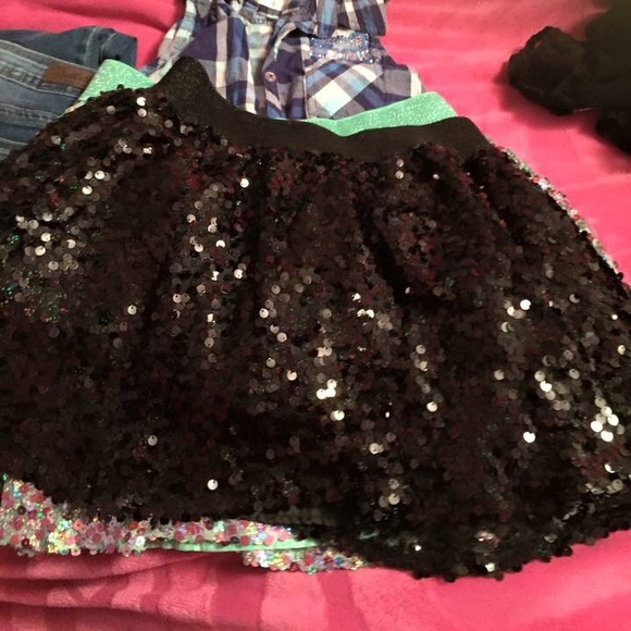 💥💥SOLD💥💥Black blingy skort