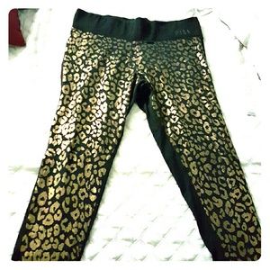 Victoria Secret Pink Cheetta Print Yoga Leggings