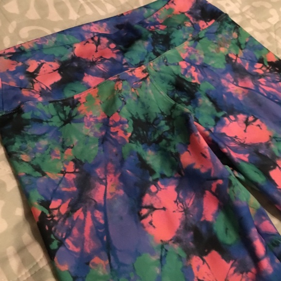 Sold In Custom Bundle - Picture 2 of 3