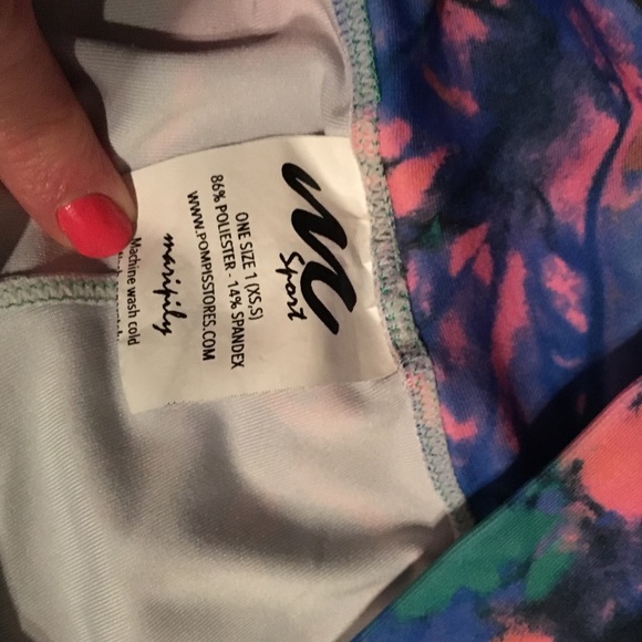 Sold In Custom Bundle - Picture 3 of 3