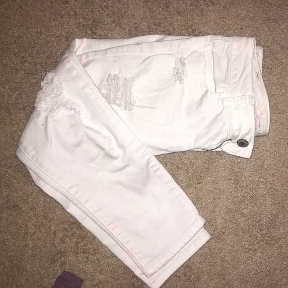 AE Unworn white crop pants