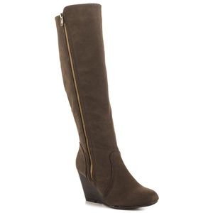 Fergie tall boots
