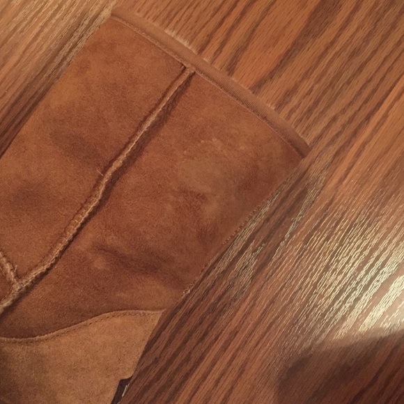 Great condition chestnut Uggs! - Picture 4 of 4