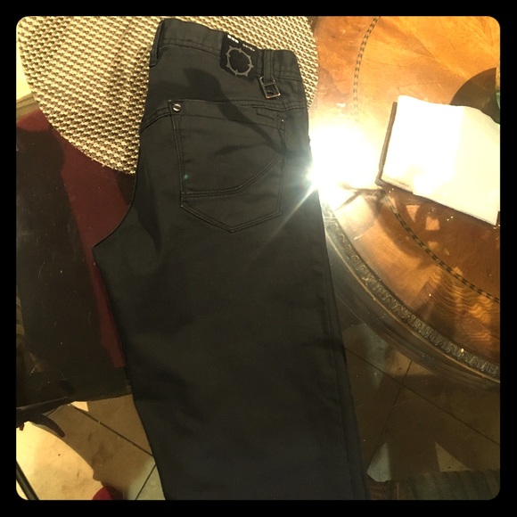 Empyre pants