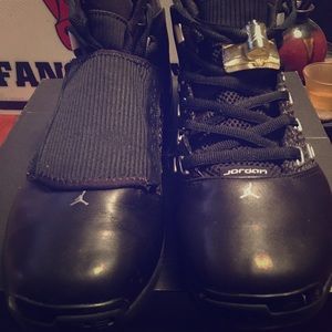 Air Jordan 17s from 2001 NOT RETRO