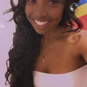 Meet your Posher, Krystal