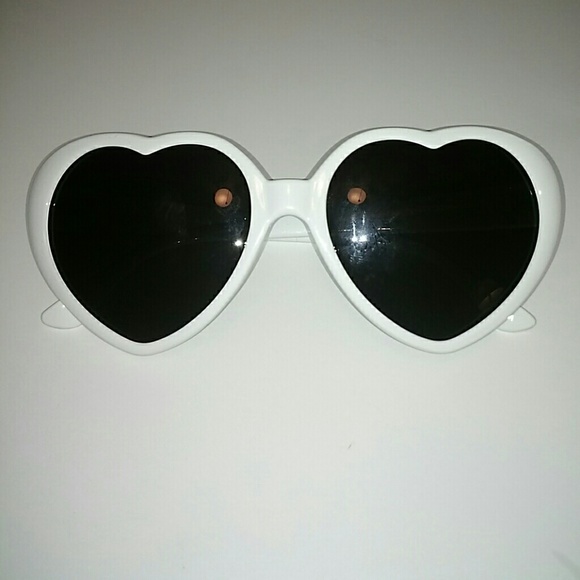 ME Accessories - Heart Shaped Sunglasses ME Accessories - Heart Shaped Sunglasses