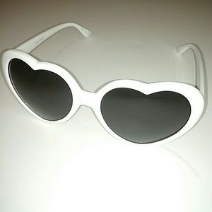 ME Accessories - Heart Shaped Sunglasses ME Accessories - Heart Shaped Sunglasses