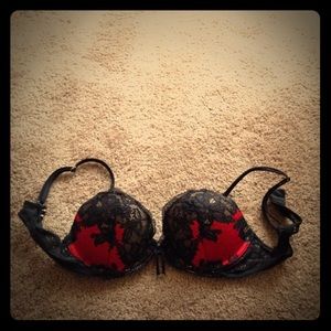Super sexy push up Victoria's secret bra!