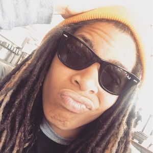 Meet your Posher, Danyel