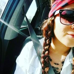 Meet your Posher, Michaela